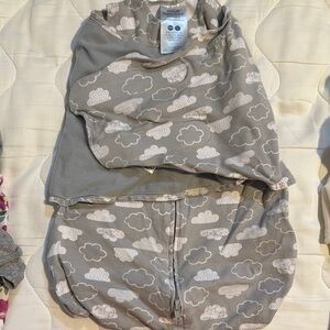 Halo Gray and White Cloud Sleep Sack